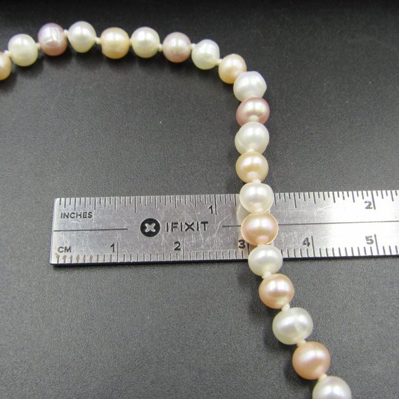 18" Sterling Multiple Light Color Pearls Necklace - Picture 4 of 5